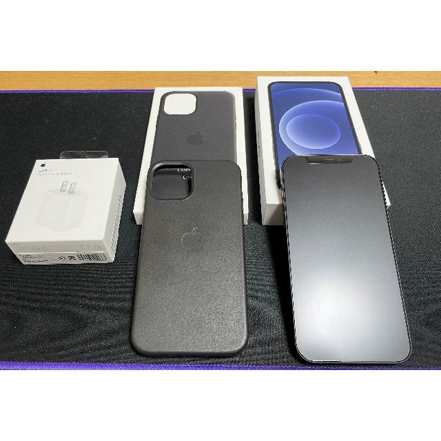 Apple(アップル)の中古美品　iPhone12 64GB ブラック　おまけ多数 スマホ/家電/カメラのスマートフォン/携帯電話(スマートフォン本体)の商品写真