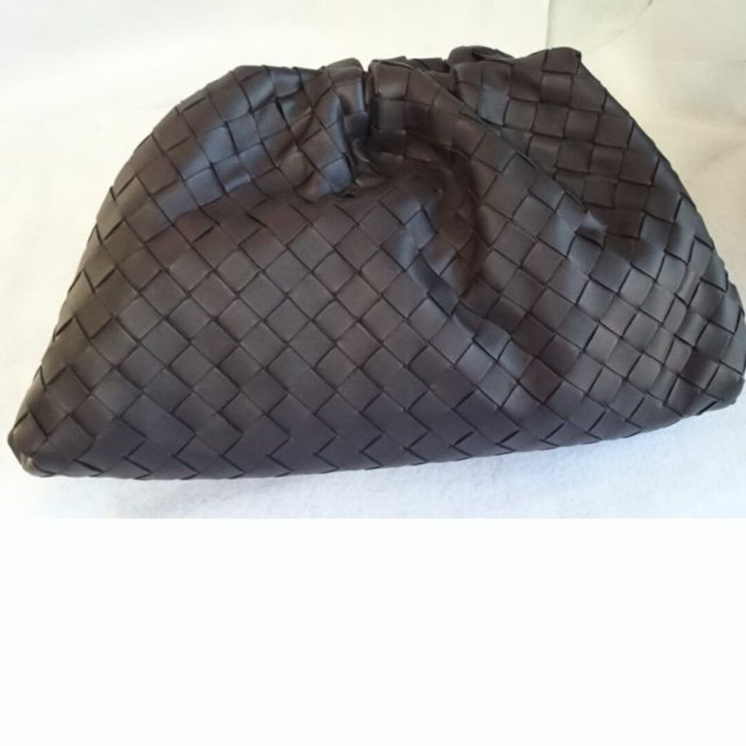 Bottega Veneta(ボッテガヴェネタ)の●新品/正規品●BOTTEGA VENETA ザ・ポーチ /イントレチャート レディースのバッグ(クラッチバッグ)の商品写真