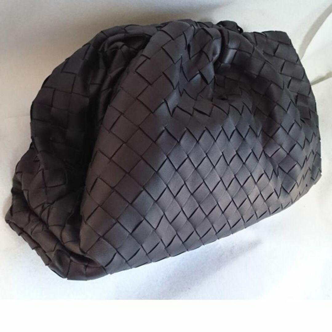 Bottega Veneta(ボッテガヴェネタ)の●新品/正規品●BOTTEGA VENETA ザ・ポーチ /イントレチャート レディースのバッグ(クラッチバッグ)の商品写真