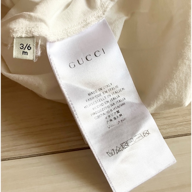 Gucci(グッチ)のgucci ロンパース　3-6m キッズ/ベビー/マタニティのベビー服(~85cm)(ロンパース)の商品写真