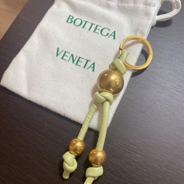 Bottega Veneta(ボッテガヴェネタ)のBottega Veneta キーリング　レモンウォッシュド レディースのファッション小物(キーホルダー)の商品写真