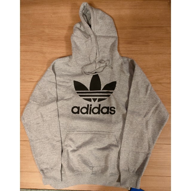 adidas　パーカー