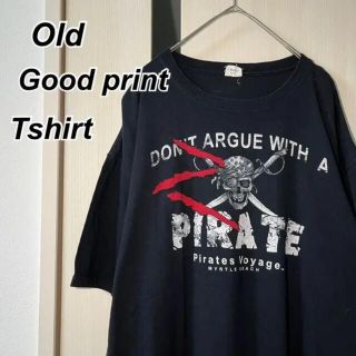 ギルタン(GILDAN)の【海外製】パイレーツ ヴォヤージュ USA プリント Tシャツ(Tシャツ/カットソー(半袖/袖なし))