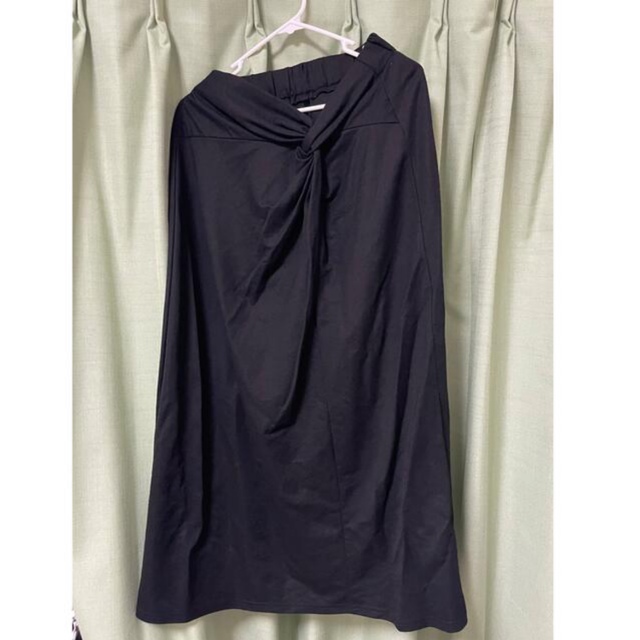GU(ジーユー)の【さやあみママ様専用】GU ロングタイトスカート　ベージュ・ブラック2枚セット レディースのスカート(ロングスカート)の商品写真