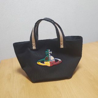 ヴィヴィアンウエストウッド(Vivienne Westwood)のヴィヴィアンウエストウッドクォーターオーブさがら刺繍トートバッグ(トートバッグ)