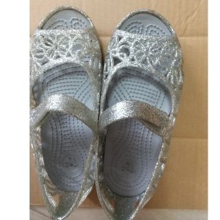 クロックス(crocs)のクロックス　サンダル　女児　女の子　crocs　18センチ キッズ　ジュニア(サンダル)