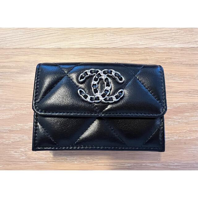 最旬ダウン 黒 スモールフラップウォレット シャネル - CHANEL ピンク