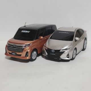 トヨタ(トヨタ)のトヨタ ルーミー&プリウスPHV プルバックカー 2台セット(ミニカー)