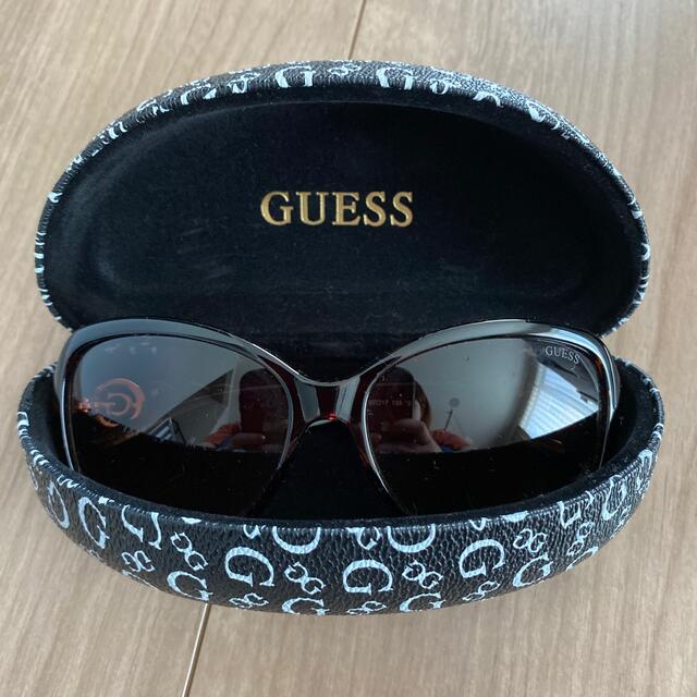 GUESS(ゲス)のサングラス レディースのファッション小物(サングラス/メガネ)の商品写真