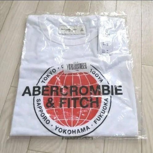 Abercrombie&Fitch(アバクロンビーアンドフィッチ)の新品。アバクロンビー&フィッチ レディース Tシャツ レディースのトップス(Tシャツ(半袖/袖なし))の商品写真