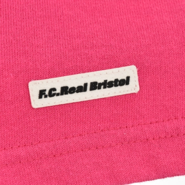 F.C.R.B.(エフシーアールビー)のF.C.R.B./F.C.Real Bristol/FCRB エフシーアールビー/エフシーレアルブリストル 19AW EMBLEM TEE エンブレムロゴプリント半袖Tシャツ ピンク FCRB-192065 メンズのトップス(Tシャツ/カットソー(半袖/袖なし))の商品写真