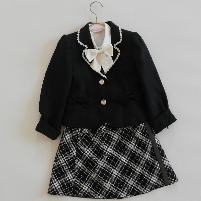 Bring doll 女の子130センチ フォーマルスカート ジャケットセット キッズ/ベビー/マタニティのキッズ服女の子用(90cm~)(ドレス/フォーマル)の商品写真