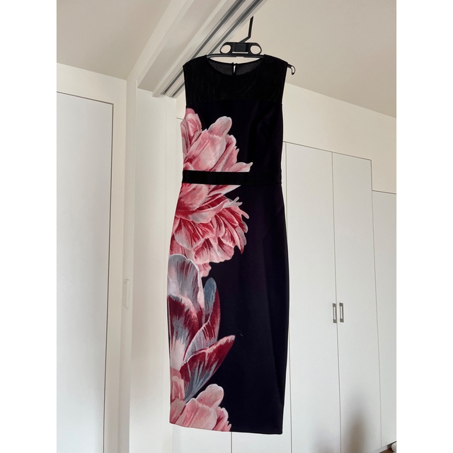 TED BAKER - 【一度試着のみ・美品】テッドベイカー 美ウエスト TED BAKER - 【一度試着のみ・美品】テッドベイカー 美ウエスト