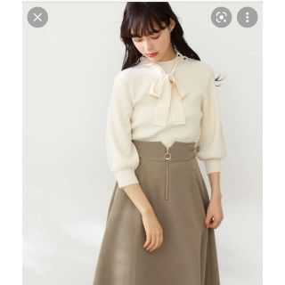 ジルバイジルスチュアート(JILL by JILLSTUART)のsk様専用！ジルバイジルスチュアート ボウタイ リボン トップス オフホワイト(カットソー(半袖/袖なし))