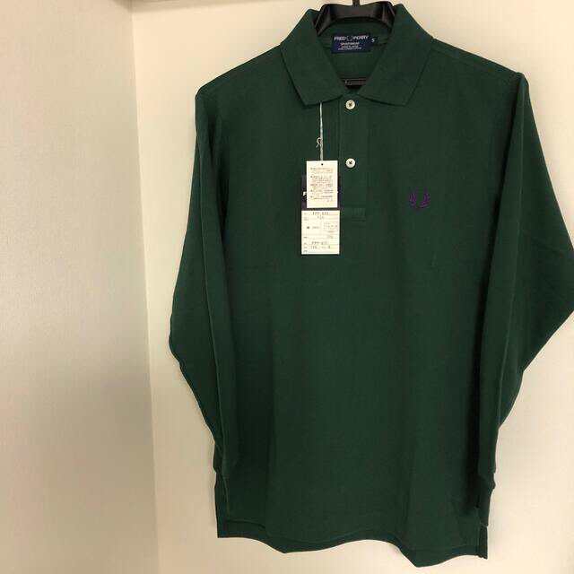 FRED PERRY(フレッドペリー)の新品未使用！　90s FRED PERRY 深緑　長袖　ポロシャツ　Sサイズ メンズのトップス(ポロシャツ)の商品写真