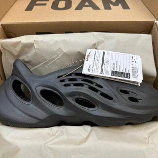 アディダス(adidas)のadidas YZY FOAM RNR 27.5cm(サンダル)