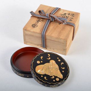 茶道具 塗師 中川正斎作 漆塗 布袋螺鈿 香合 共箱 V R4538の通販 茶道具 塗師 中川正斎作 漆塗 布袋螺鈿 香合 共箱 V R4538の通販