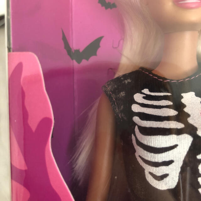 Barbie(バービー)の2012年ハロウィン限定バービーBarbieヴィンテージ  ターゲット限定 キッズ/ベビー/マタニティのおもちゃ(ぬいぐるみ/人形)の商品写真