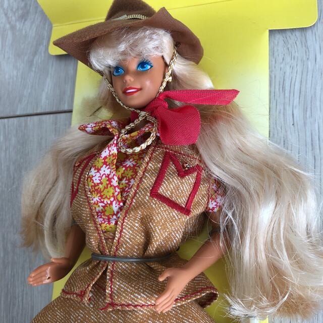 Barbie(バービー)の1992年オーストラリアBarbie限定ヴィンテージ キッズ/ベビー/マタニティのおもちゃ(ぬいぐるみ/人形)の商品写真