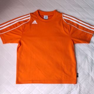 アディダス(adidas)のadidas(Tシャツ/カットソー)