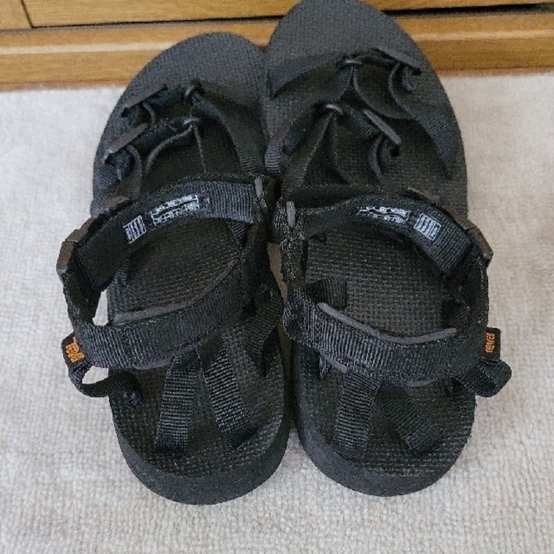 Teva(テバ)のteva レディースサンダル　24cm US7 レディースの靴/シューズ(サンダル)の商品写真