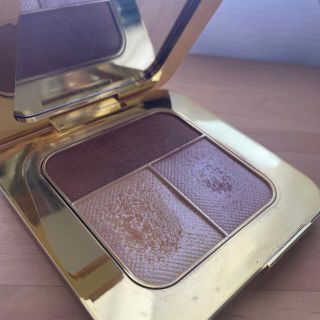 トムフォード(TOM FORD)のtomford ハイライト　シェーディング　バスク(フェイスパウダー)