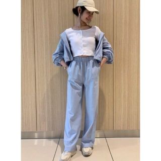 ギャップ(GAP)の【新品未使用】GAP ウォッシュト ロー ジャージー ワイドレッグパンツ(カジュアルパンツ)