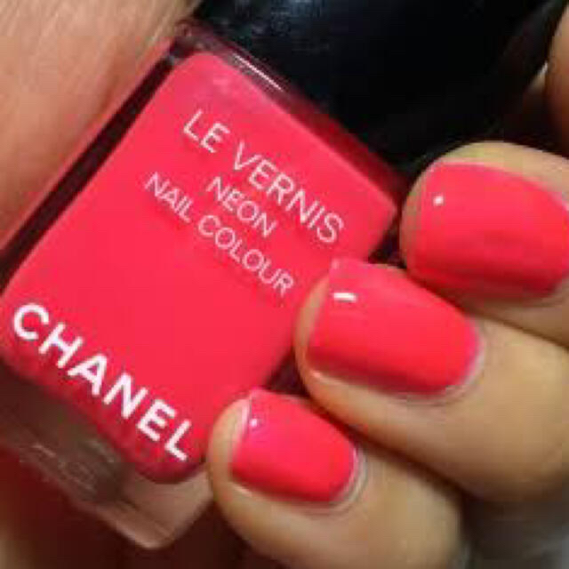 CHANEL ヴェルニ 596 535 643 210 499