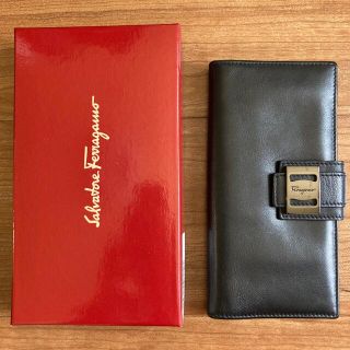 サルヴァトーレフェラガモ(Salvatore Ferragamo)の【美品】Salvatore Ferragamo　長財布(長財布)