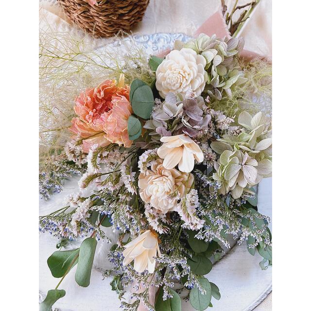 ラナンキュラスと紫陽花のふわふわスワッグ - nayaabhaandi.com