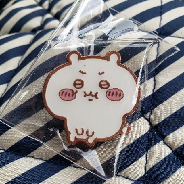 ちいかわ ピンズコレクション2 怒ってるちいかわ エンタメ/ホビーのおもちゃ/ぬいぐるみ(キャラクターグッズ)の商品写真
