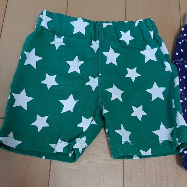 Skip Land(スキップランド)のハーフパンツ　星柄　グリーン　紺　80 2枚セット キッズ/ベビー/マタニティのベビー服(~85cm)(パンツ)の商品写真
