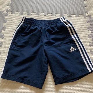 アディダス(adidas)のadidas ハーフパンツ(パンツ/スパッツ)