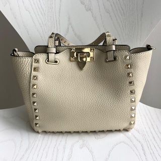 VALENTINO ヴァレンティノ ロックスタッズ ミニバッグ の通販 by