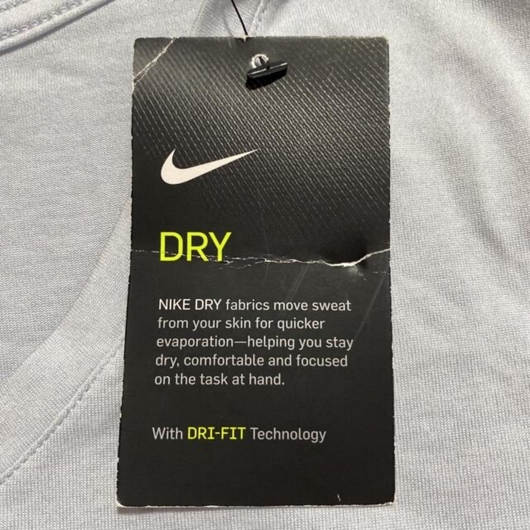 NIKE(ナイキ)のNIKE ナイキ dry-fit Tシャツ　M VネックTシャツ 半袖Tシャツ レディースのトップス(Tシャツ(半袖/袖なし))の商品写真