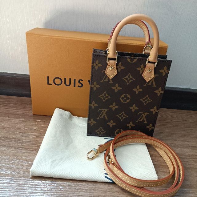 最新最全の LOUIS VUITTON VUITTON LOUIS ルイヴィトン モノグラム