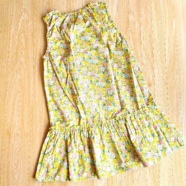 motherways(マザウェイズ)の新品・マザウェイズ　130cm　花柄ワンピース キッズ/ベビー/マタニティのキッズ服女の子用(90cm~)(ワンピース)の商品写真