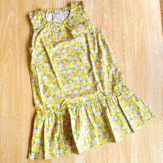 motherways(マザウェイズ)の新品・マザウェイズ　130cm　花柄ワンピース キッズ/ベビー/マタニティのキッズ服女の子用(90cm~)(ワンピース)の商品写真