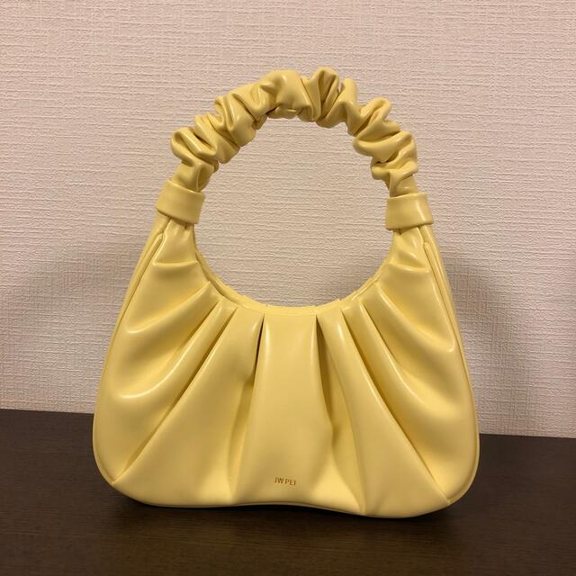 JW PEI GABBI BAG イエロー レディースのバッグ(ハンドバッグ)の商品写真