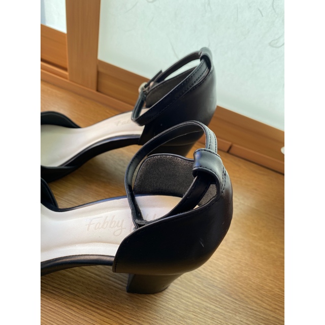 ストラップ付き パンプス サイズL 黒 レディースの靴/シューズ(ハイヒール/パンプス)の商品写真