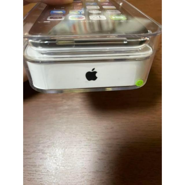 Apple(アップル)のApple iPod touch (256GB) MVJE2J/A　第7世代 スマホ/家電/カメラのオーディオ機器(ポータブルプレーヤー)の商品写真