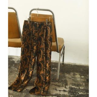 トゥデイフル(TODAYFUL)のtodayful トゥデイフル　Jacquard Slit Trousers (クロップドパンツ)