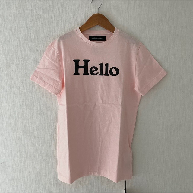 美品♡マディソンブルー  Hello ハロー　Tシャツ　ピンクレディース