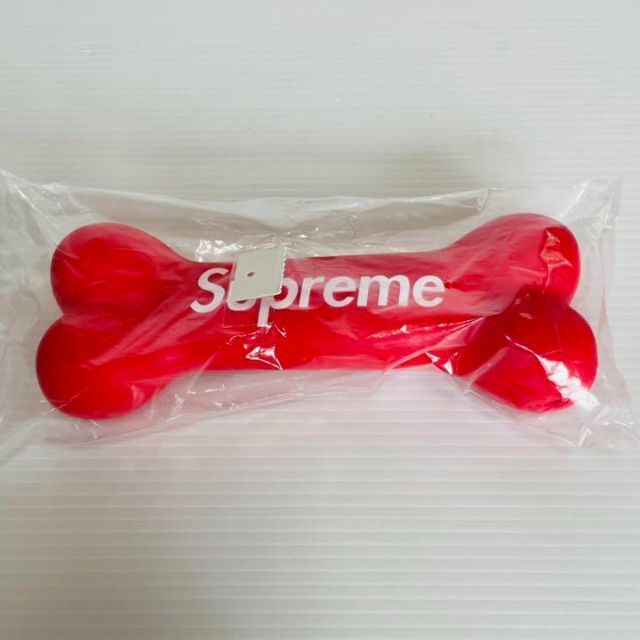 Supreme Dog Bone "Red" シュプリーム　ドッグボーン