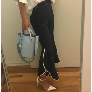 ザラ(ZARA)のZARA  フレアパンツ　ザラ　スカラップ　チェスティ　ミラオーウェン　IENA(カジュアルパンツ)