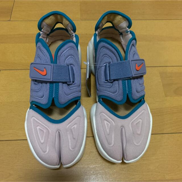 スニーカーNIKE アクアリフト 24.5