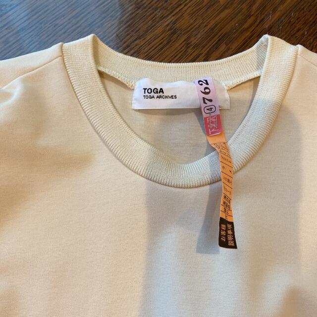 TOGA(トーガ)のTOGA  トップス　半袖 レディースのトップス(カットソー(半袖/袖なし))の商品写真