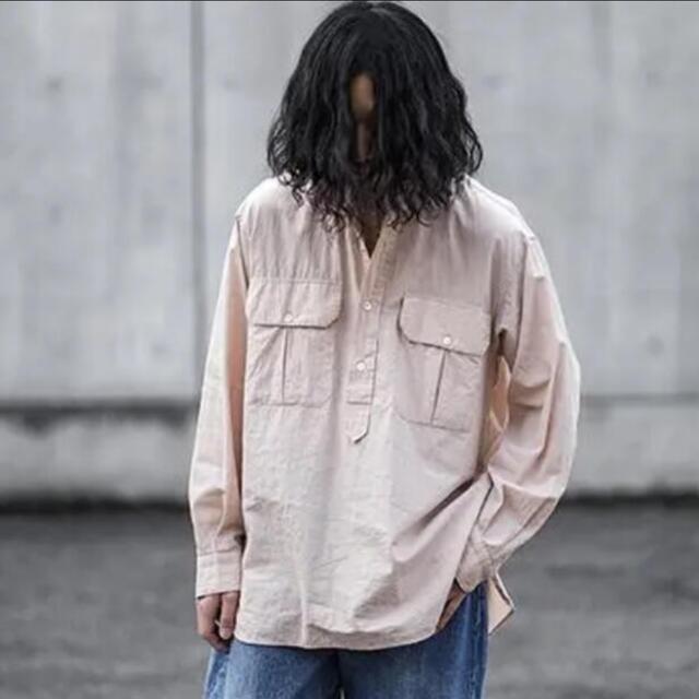 COMOLI - COMOLI (コモリ) プルオーバー カーゴシャツ SAND PINK 3の ...