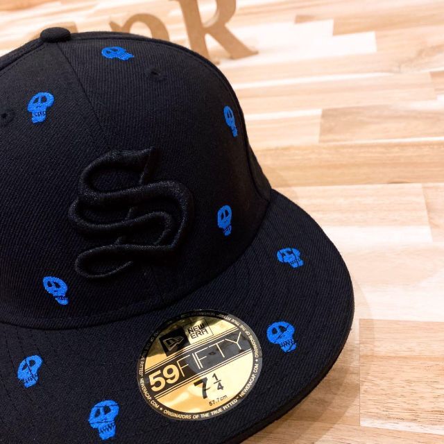 再入荷 NEW ERA - 激レアコラボ ビンテージ スカル柄キャップ 黒×青の ...