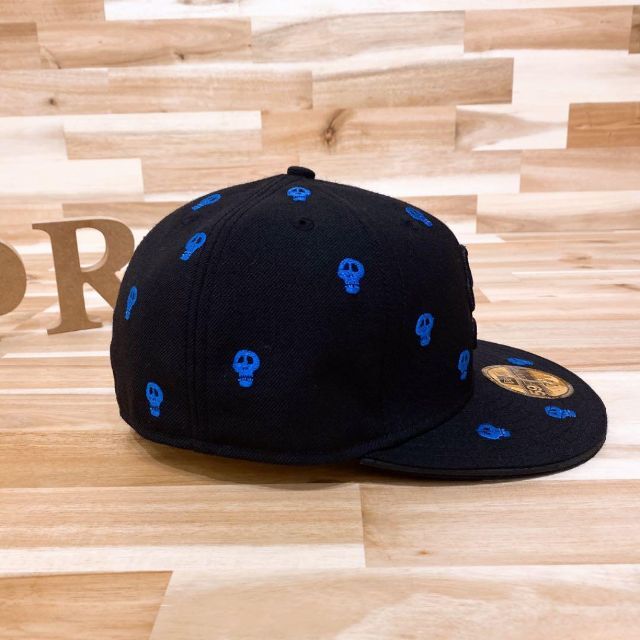 再入荷 NEW ERA - 激レアコラボ ビンテージ スカル柄キャップ 黒×青の ...